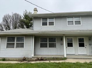 7203 Forest Ct, Windsor Heights, IA 50324