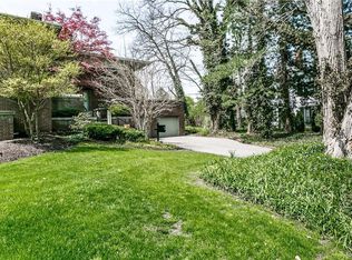 103 Sedgwick Dr, Syracuse, NY 13203