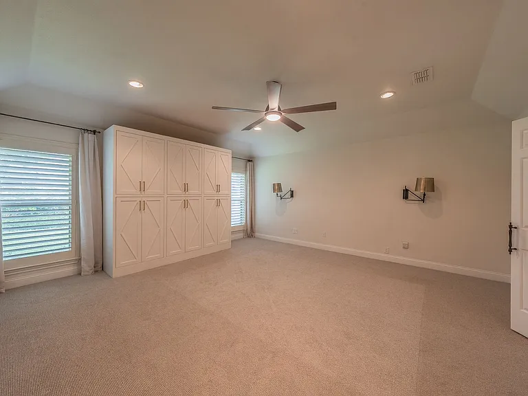 6724 Blue Meadow Dr — Photo 23