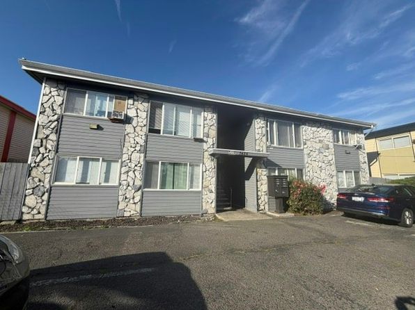 3424 S 146th St APT 1