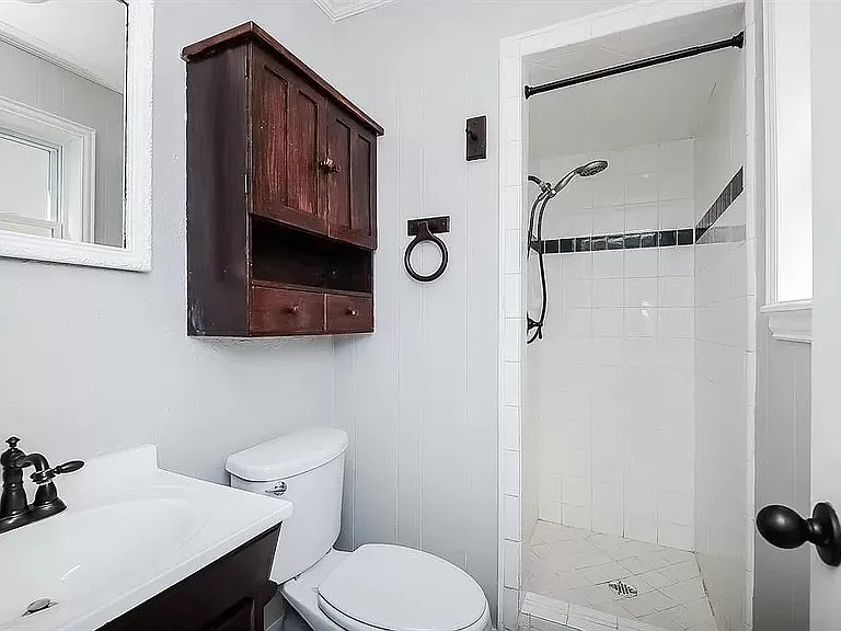 440 E Taylor St — Photo 10