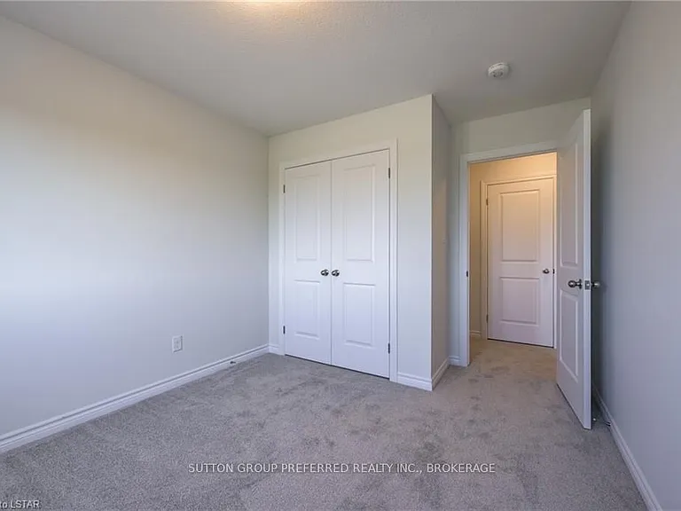 341 Kennington Way — Photo 22