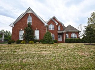 2119 Prestwick Dr, Murfreesboro, TN 37130