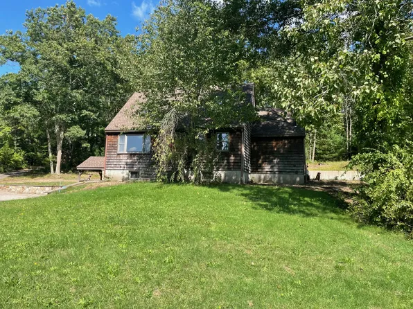 116 Fairview Ave, Hope Valley, RI 02832