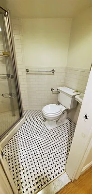 Rented by BLS Realty | media 10