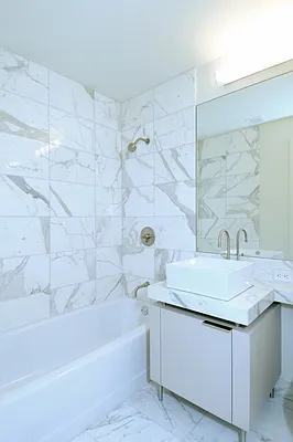 Sold by Dolly Lenz Real Estate LLC | media 1