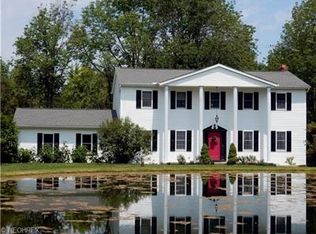 1993 Ledge Rd, Hinckley, OH 44233