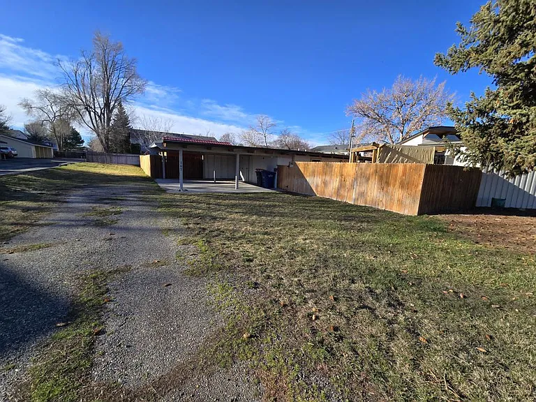 167 Robbins Ave #B — Photo 18