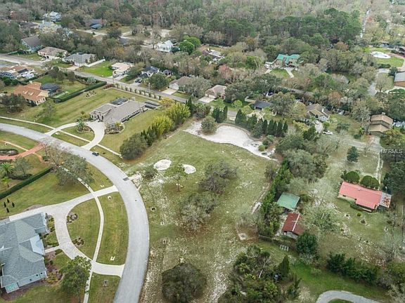 2nd image of 520 Austin Dr