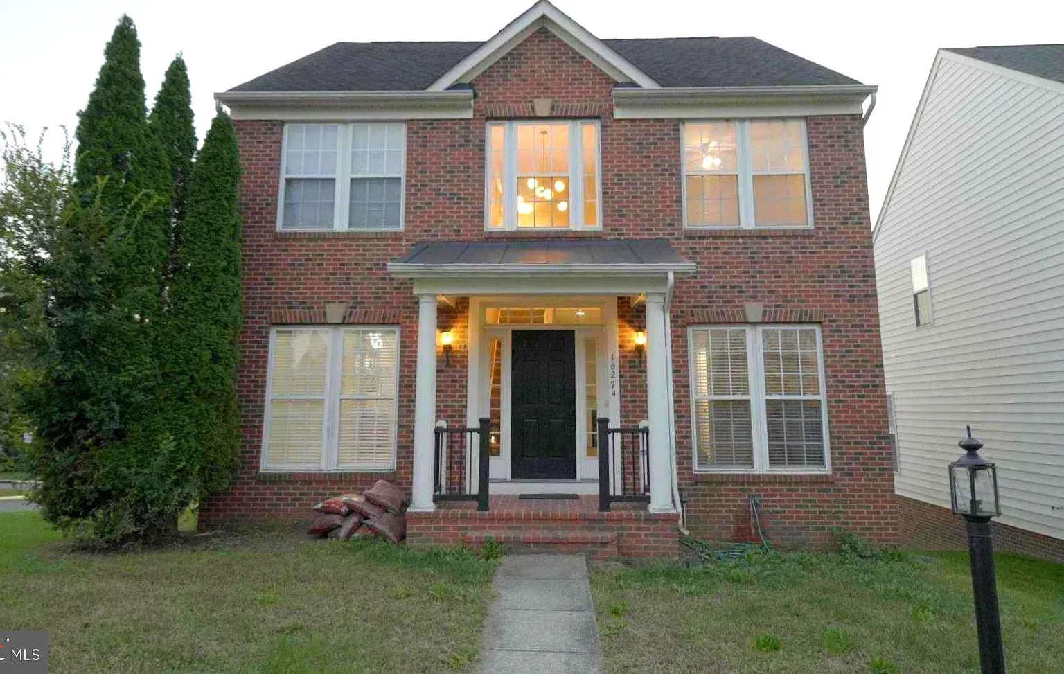 5 bed, 3.5 bath, 3355 sqft, $3,800 — Photo 1