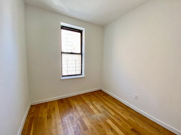 4th image of 124 E 107th St #10B