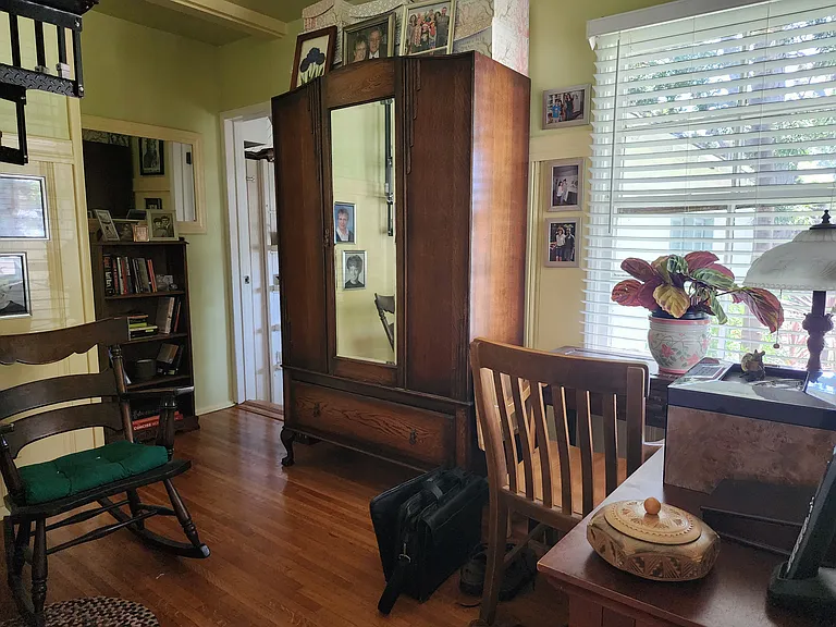 10758 Farragut Dr — Photo 24