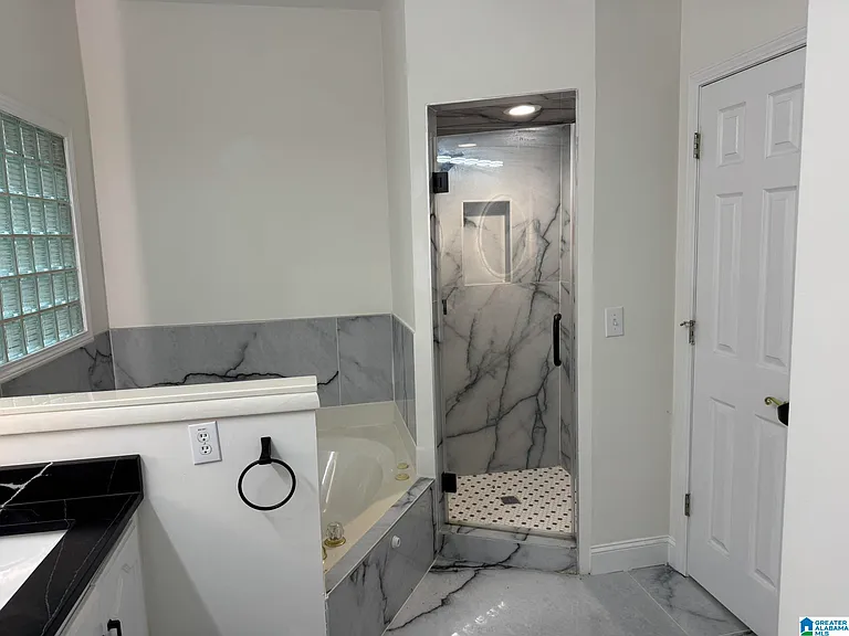 2512 Christie Cir — Photo 43
