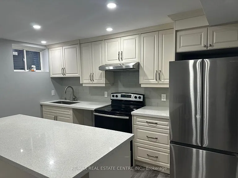 266 Dougall Ave — Photo 5