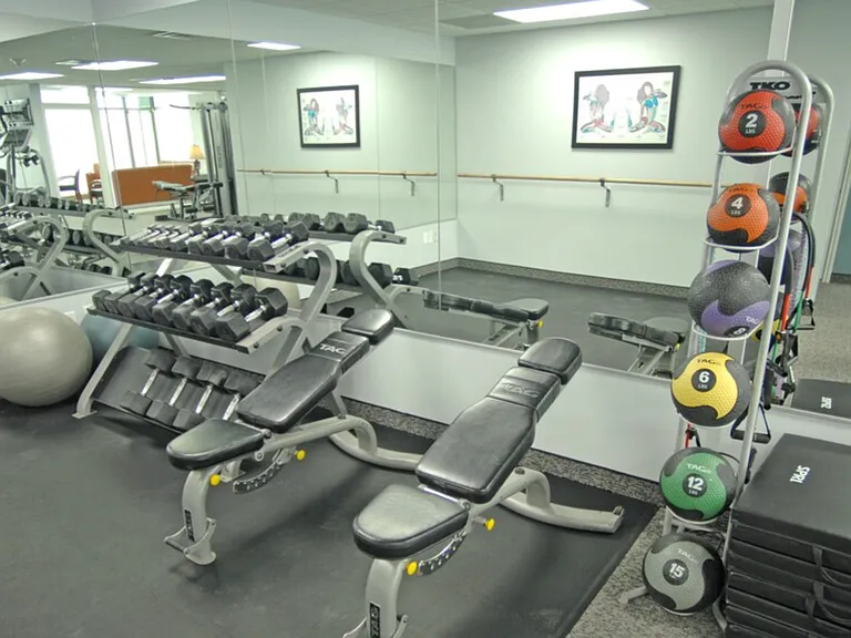 555 OWN PRIVATE 24 HOUR GYM