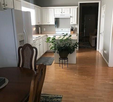 5th image of 971 McAllister Dr