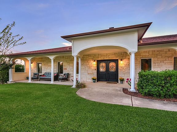 4th image of 129 Mountain Laurel Way