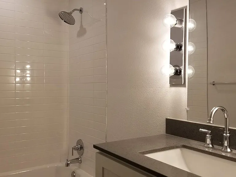 4115 Swiss Ave — Photo 6