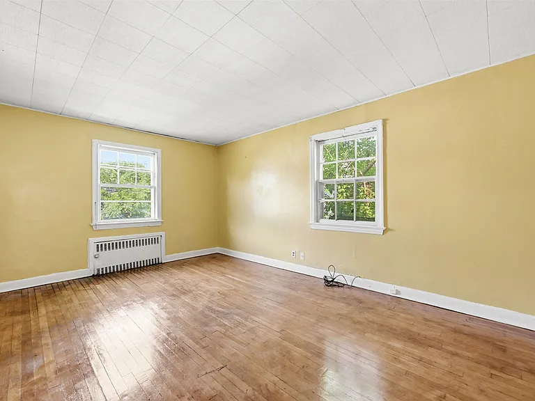 10 McGotty Pl — Photo 8