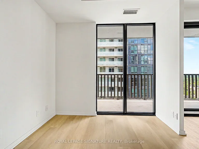 109 Erskine Ave #1111 — Photo 31