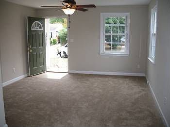 3rd image of 1003 De Gaule St