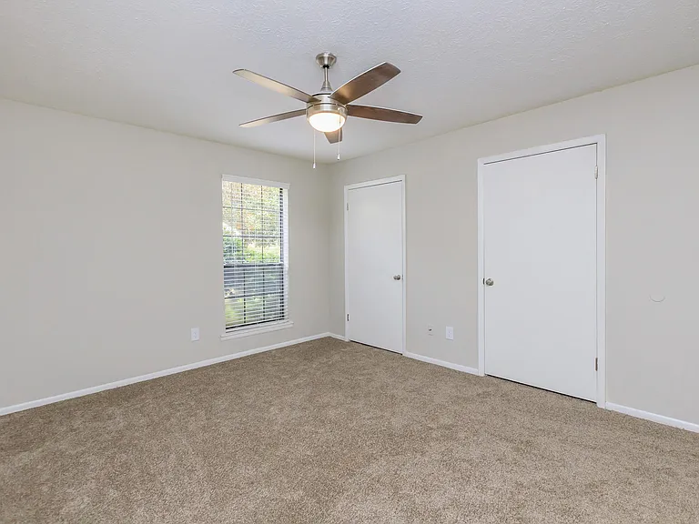 Ashley Oaks Apartments — Photo 37