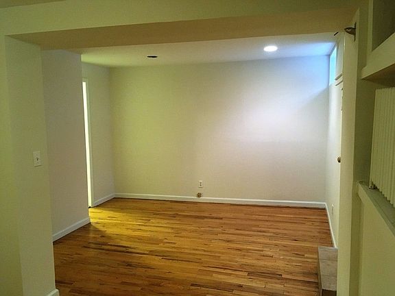 5th image of 444 W 58th St APT 1R