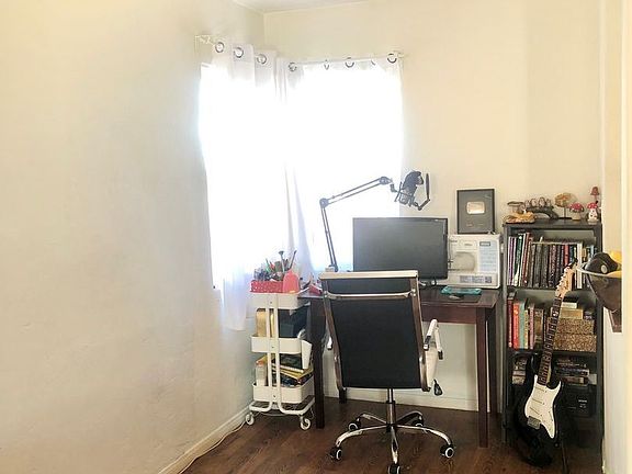 5th image of 4451 Cherokee Ave #4451