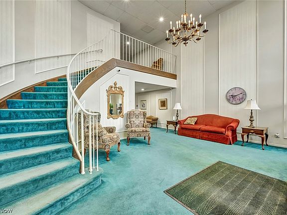 3rd image of 2021 King James Pkwy APT 316