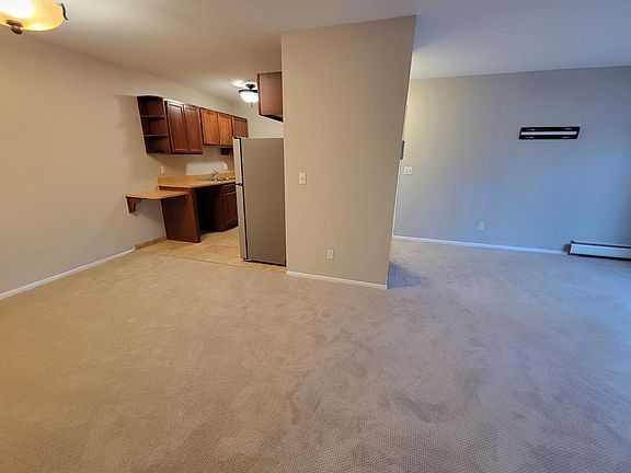 4th image of 7400 Central St