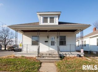 1233 S Capitol St, Pekin, IL