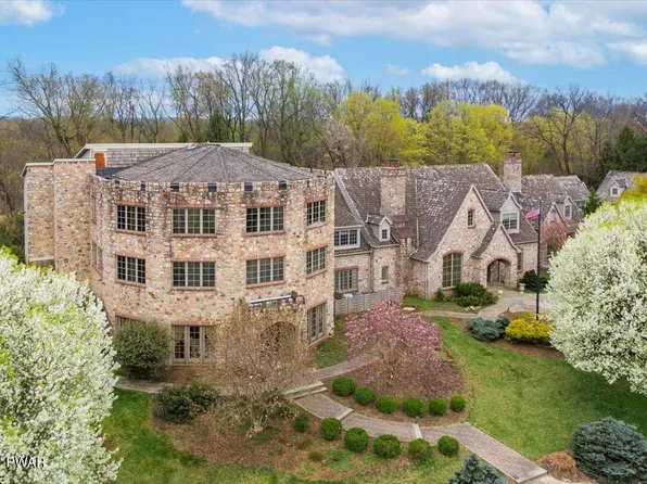 3015 Barrington Ln, Allentown, PA 18103