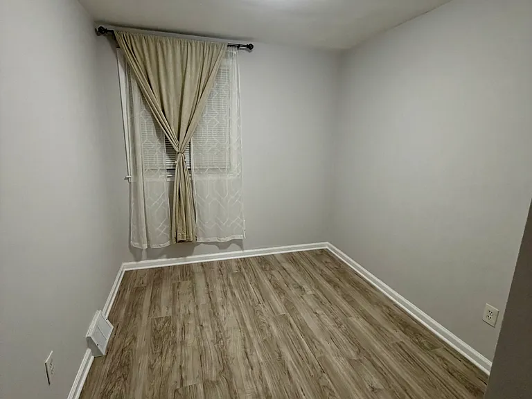 10837 Nandina Ln #B — Photo 16