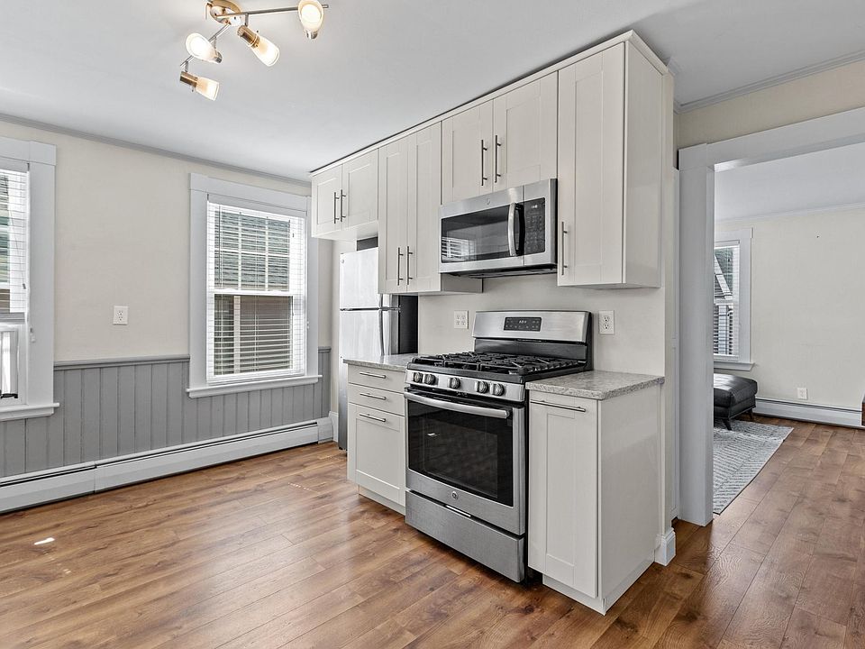 1st image of 39 Turner St Unit 2