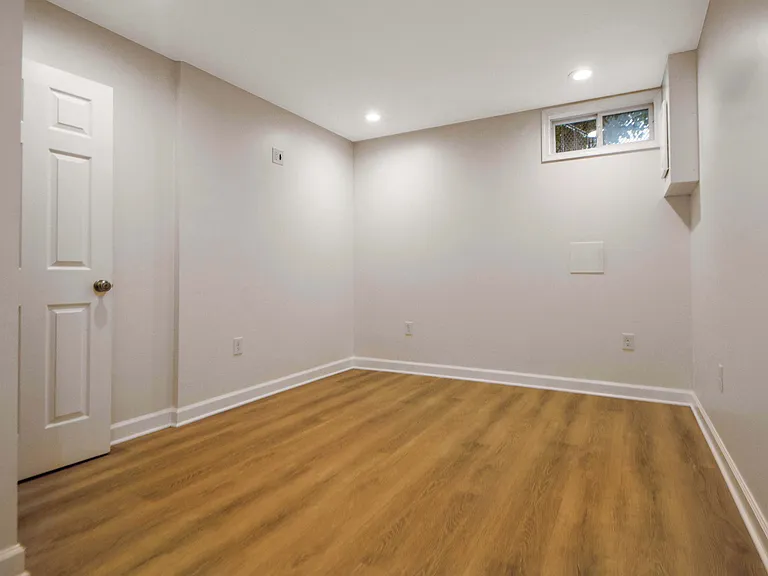 333 S Conkling St #A — Photo 34