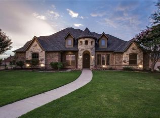 120 Stoneleigh Dr, Heath, TX 75032