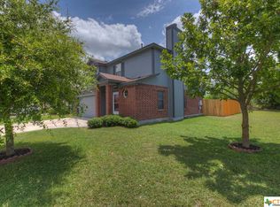 200 Sunshadow Dr, Lockhart, TX 78644