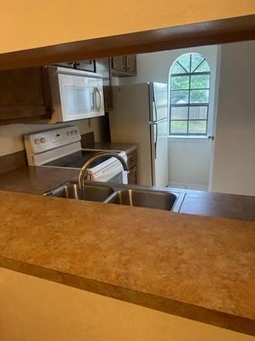 27231 Snead Dr #202 — Photo 6