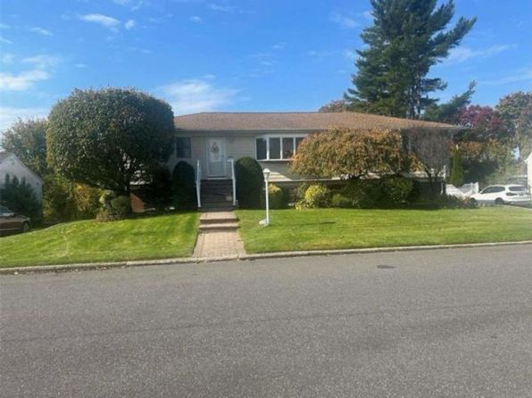 284 Irving Ave
