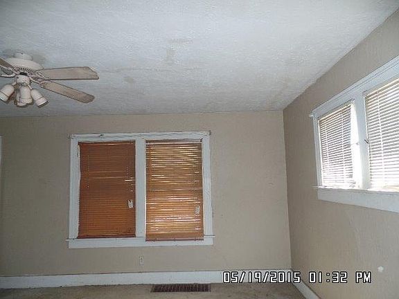 5th image of 609 Greenlawn Ave