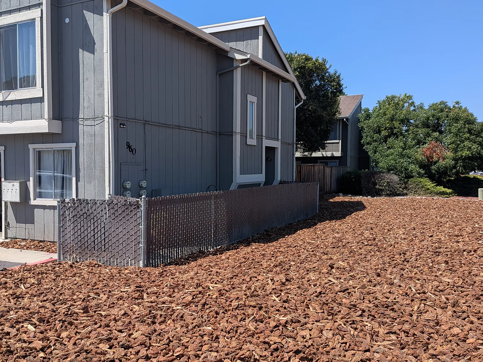 4 bed, 2.5 bath, 1400 sqft, $2,950 — Photo 2