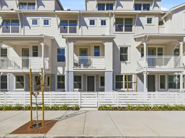 2739 Oak Rd, Walnut Creek, CA 94597