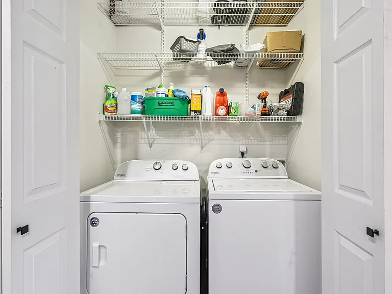 80 Circle Dr #5 — Photo 12