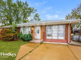 9946 Mackenzie Rd, Saint Louis, MO 63123