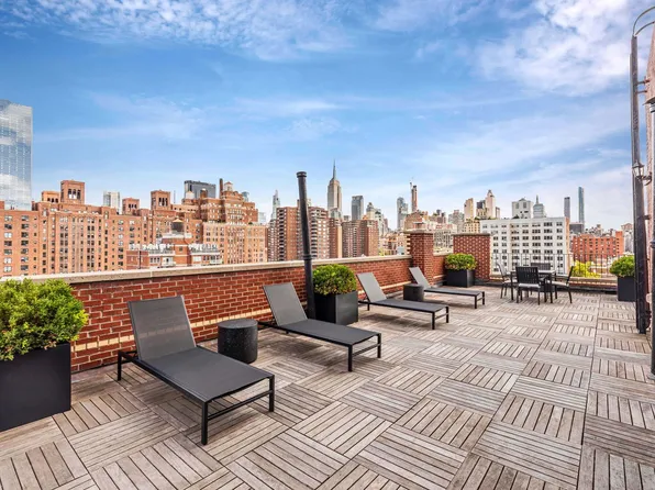 433 West 21st Street image 13 of 21