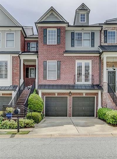 1st image of 3014 Montclair Cir SE