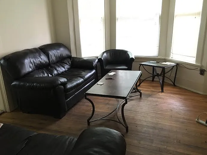 210 Williams St #2 — Photo 2