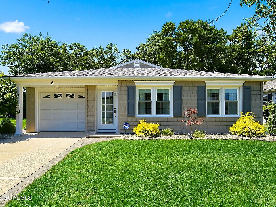 1st image of 6 Floral Drive
