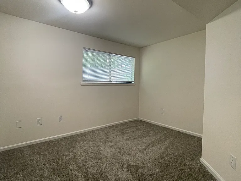 Arbor Pointe Apartments — Photo 31