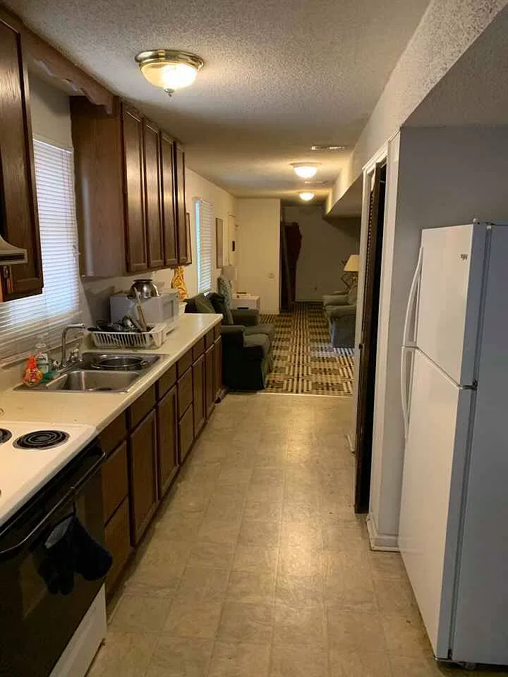 1 bed, 850 sqft, $650 — Photo 4